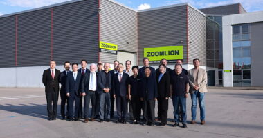 Zoomlion เสริมความแข็งแกร่งด้านการดำเนินงานในยุโรปด้วยการขยายความร่วมมือด้านบริการ การผลิต และเทคโนโลยี Zoomlion เสริมความแข็งแกร่งด้านการดำเนินงานในยุโรปด้วยการขยายความร่วมมือด้านบริการ การผลิต และเทคโนโลยี