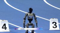 หุ่นยนต์ฮิวแมนนอยด์แบบครบวงจรของ Zoomlion เข้าร่วมการแข่งขัน World Humanoid Robot Games หุ่นยนต์ฮิวแมนนอยด์แบบครบวงจรของ Zoomlion เข้าร่วมการแข่งขัน World Humanoid Robot Games