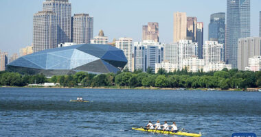 Xinhua Silk Road: การแข่งขันเรือพาย Shenyang Open Regatta ครั้งที่ 9 ปลุกชีวิตให้ "เมืองหลวงแห่งวงการเรือพาย" ในภาคตะวันออกเฉียงเหนือของจีน Xinhua Silk Road: การแข่งขันเรือพาย Shenyang Open Regatta ครั้งที่ 9 ปลุกชีวิตให้ "เมืองหลวงแห่งวงการเรือพาย" ในภาคตะวันออกเฉียงเหนือของจีน