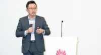 Huawei เปิดตัวโซลูชันเทเลพรีเซนซ์แบบอิมเมอร์ซีฟสุดล้ำ เพื่อมอบประสบการณ์เสมือนจริงและบริการอัจฉริยะ Huawei เปิดตัวโซลูชันเทเลพรีเซนซ์แบบอิมเมอร์ซีฟสุดล้ำ เพื่อมอบประสบการณ์เสมือนจริงและบริการอัจฉริยะ