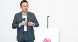 Huawei เปิดตัวโซลูชันเทเลพรีเซนซ์แบบอิมเมอร์ซีฟสุดล้ำ เพื่อมอบประสบการณ์เสมือนจริงและบริการอัจฉริยะ Huawei เปิดตัวโซลูชันเทเลพรีเซนซ์แบบอิมเมอร์ซีฟสุดล้ำ เพื่อมอบประสบการณ์เสมือนจริงและบริการอัจฉริยะ