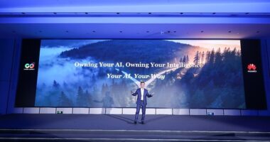 Huawei เปิดตัวโซลูชัน Fintelligent AI ปลดล็อกศักยภาพสถาบันการเงินทั่วโลกสู่ยุค "Own Your AI, Own Your Intelligence" Huawei เปิดตัวโซลูชัน Fintelligent AI ปลดล็อกศักยภาพสถาบันการเงินทั่วโลกสู่ยุค "Own Your AI, Own Your Intelligence"