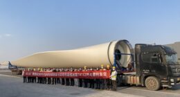 CRRC ประสบความสำเร็จในการผลิตใบพัดกังหันลมแบบรีไซเคิลขนาด 110 เมตร พร้อมอัตราการนำวัสดุหลักกลับมาใช้ใหม่ได้มากกว่า 95% CRRC ประสบความสำเร็จในการผลิตใบพัดกังหันลมแบบรีไซเคิลขนาด 110 เมตร พร้อมอัตราการนำวัสดุหลักกลับมาใช้ใหม่ได้มากกว่า 95%