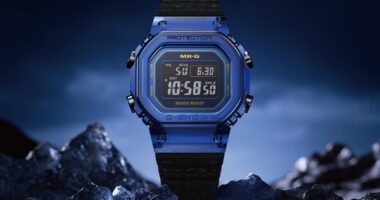 Casio เผยโฉม MR-G รุ่นใหม่ รังสรรค์กรอบตัวเรือนจากบลูแซฟไฟร์คริสตัลสุดหรู Casio เผยโฉม MR-G รุ่นใหม่ รังสรรค์กรอบตัวเรือนจากบลูแซฟไฟร์คริสตัลสุดหรู